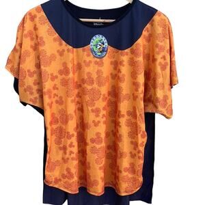 Disney Parks black & orange Halloween shirt with attached cape size XL